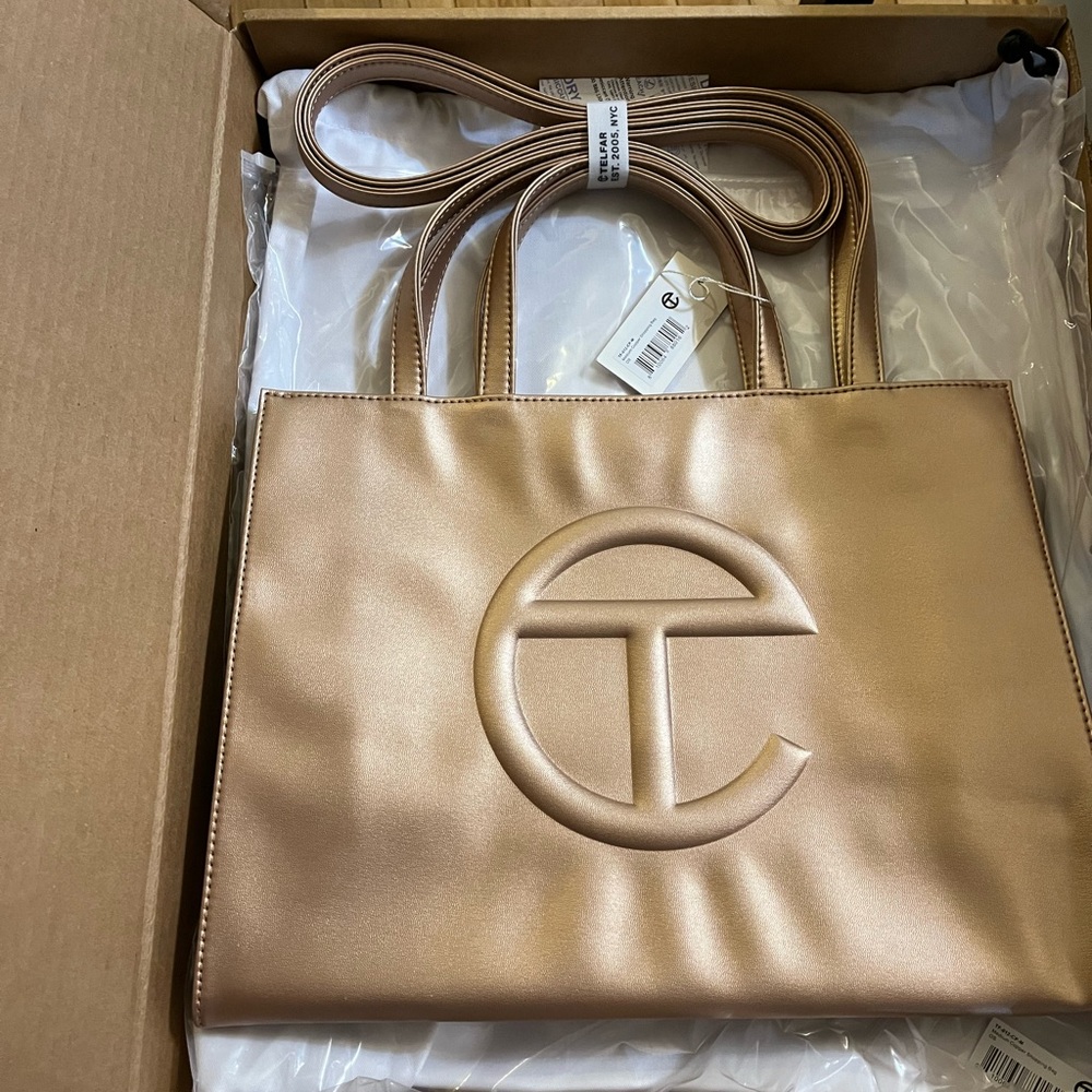 Telfar med shopping bag in Rose Gold